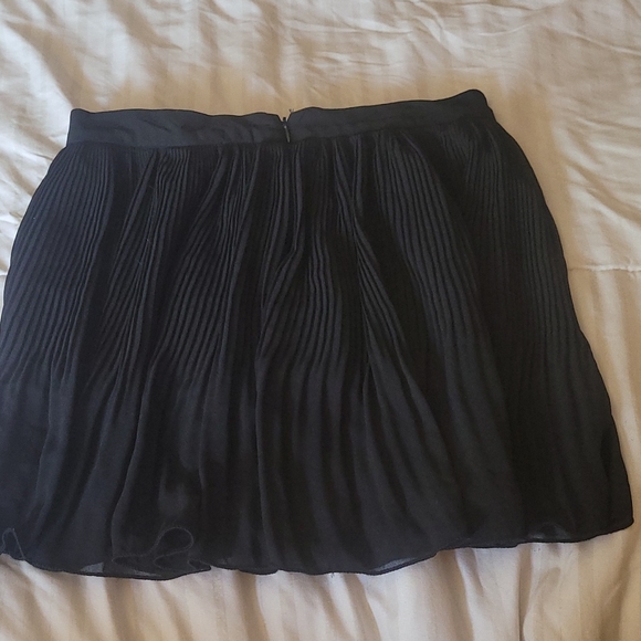 Chiffon mini skirt - Picture 2 of 4